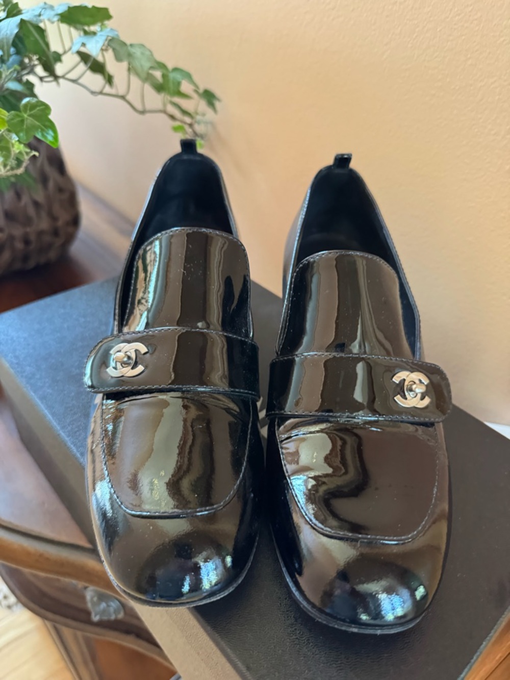 CHANEL Black Patent Leather Women's Loafers with CC Logo